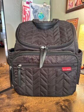 Skip Hop Forma Diaper Bag Backpack Unisex Spacious Lightweight Black Like New